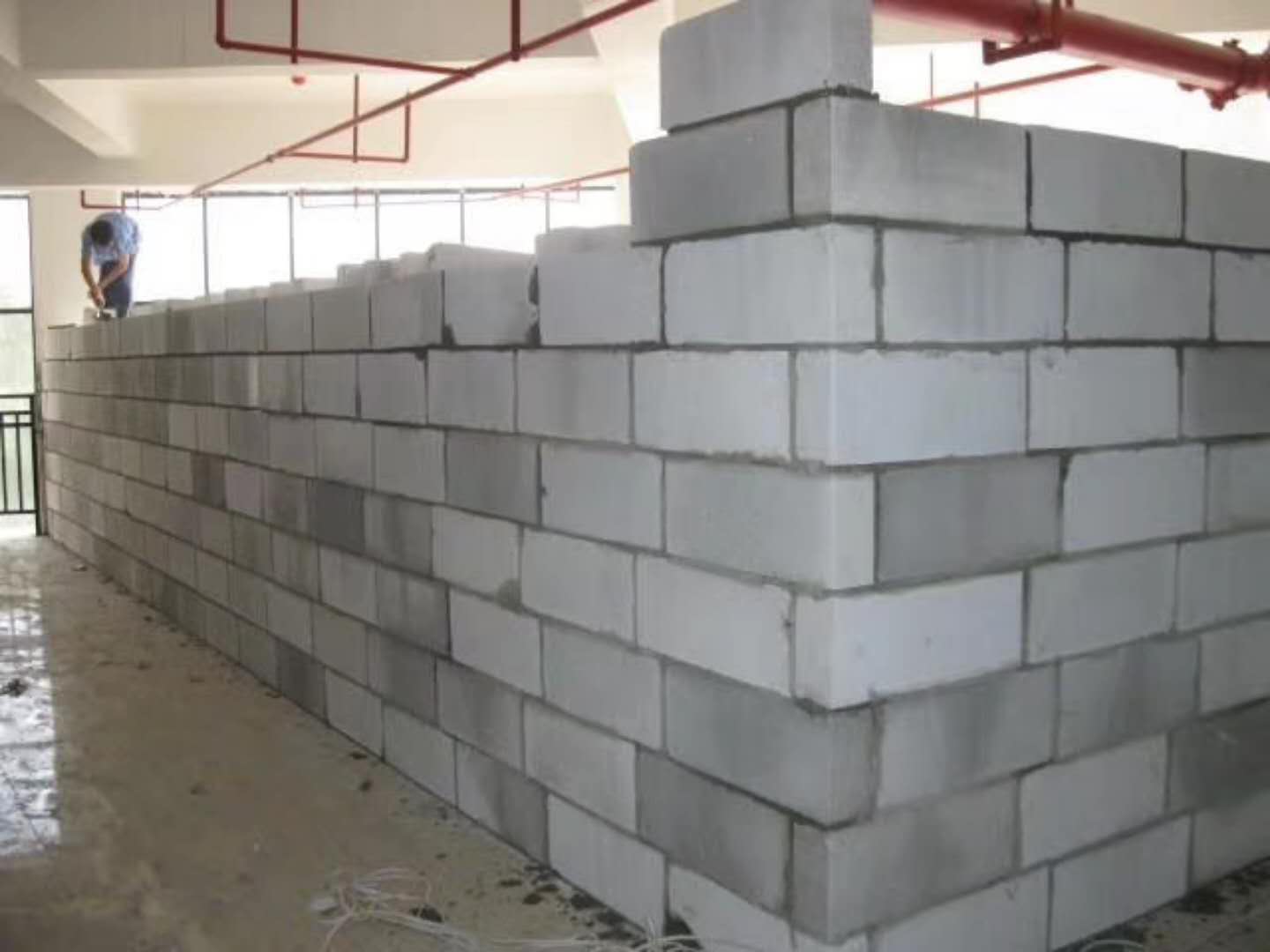 铜川蒸压加气混凝土砌块承重墙静力和抗震性能的研究